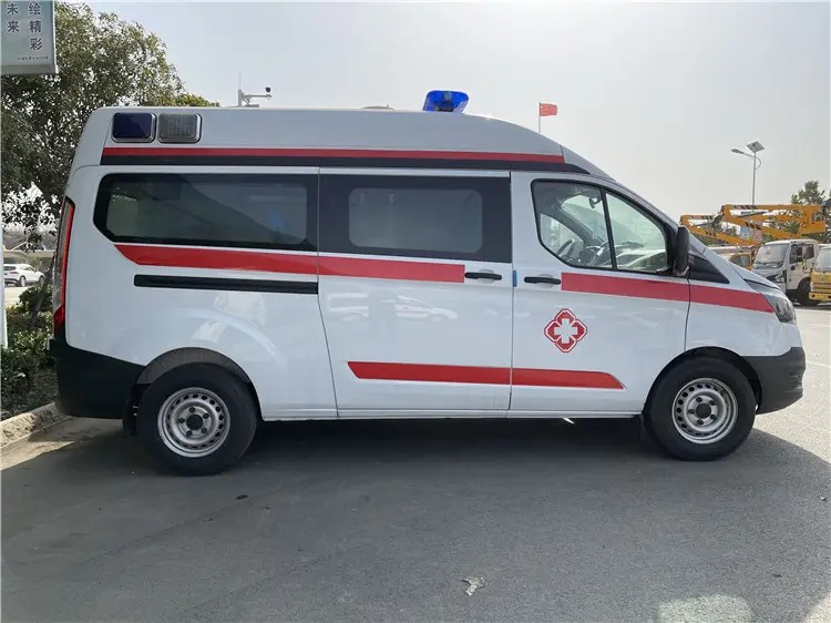 阿尔山市救护车转运